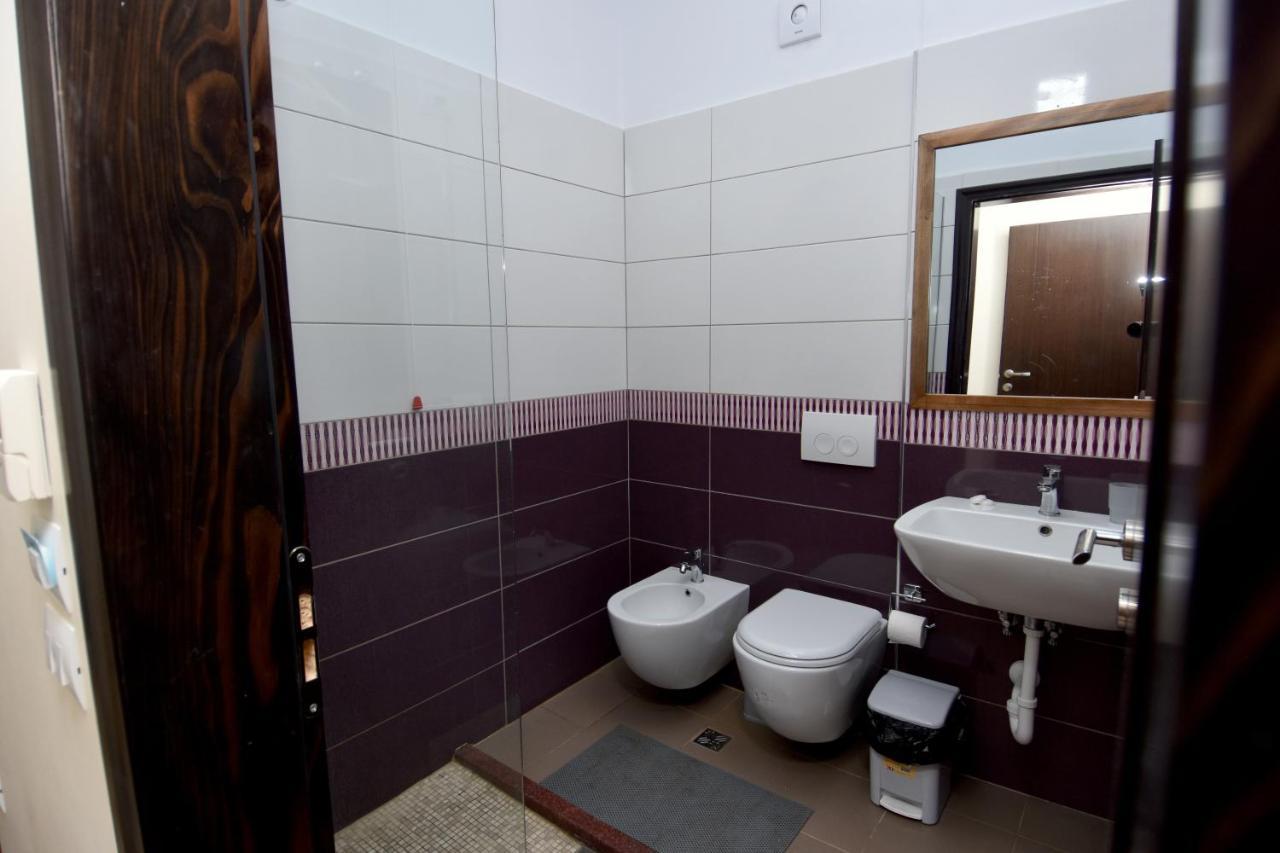 Hotel Summer Stars Vlore Ngoại thất bức ảnh
