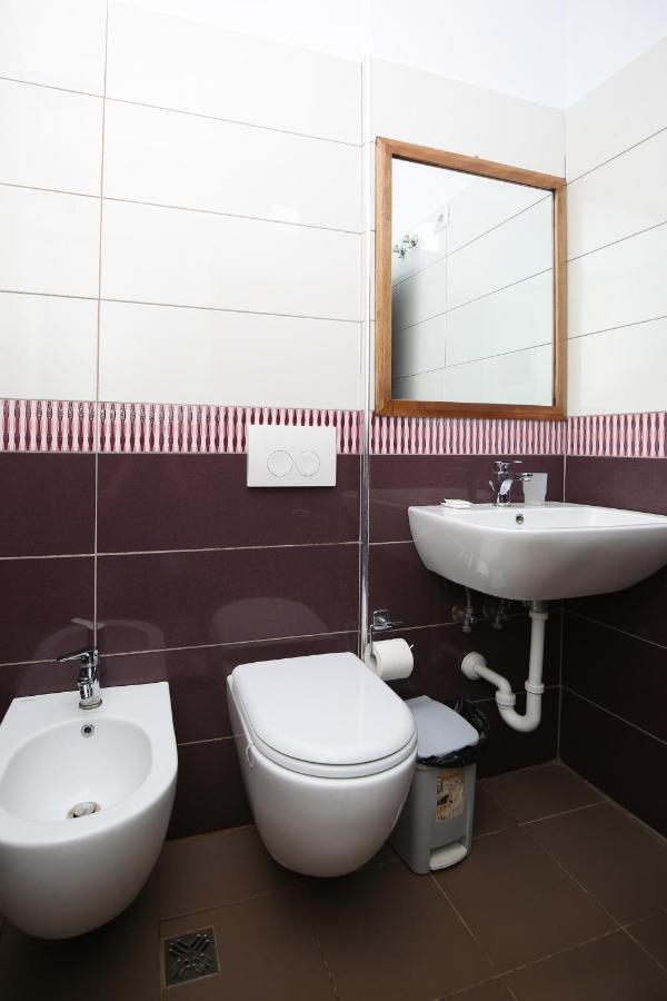Hotel Summer Stars Vlore Ngoại thất bức ảnh