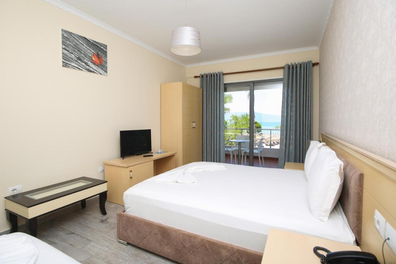 Hotel Summer Stars Vlore Ngoại thất bức ảnh