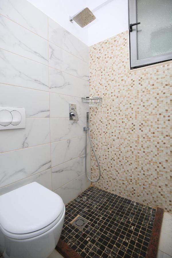 Hotel Summer Stars Vlore Ngoại thất bức ảnh