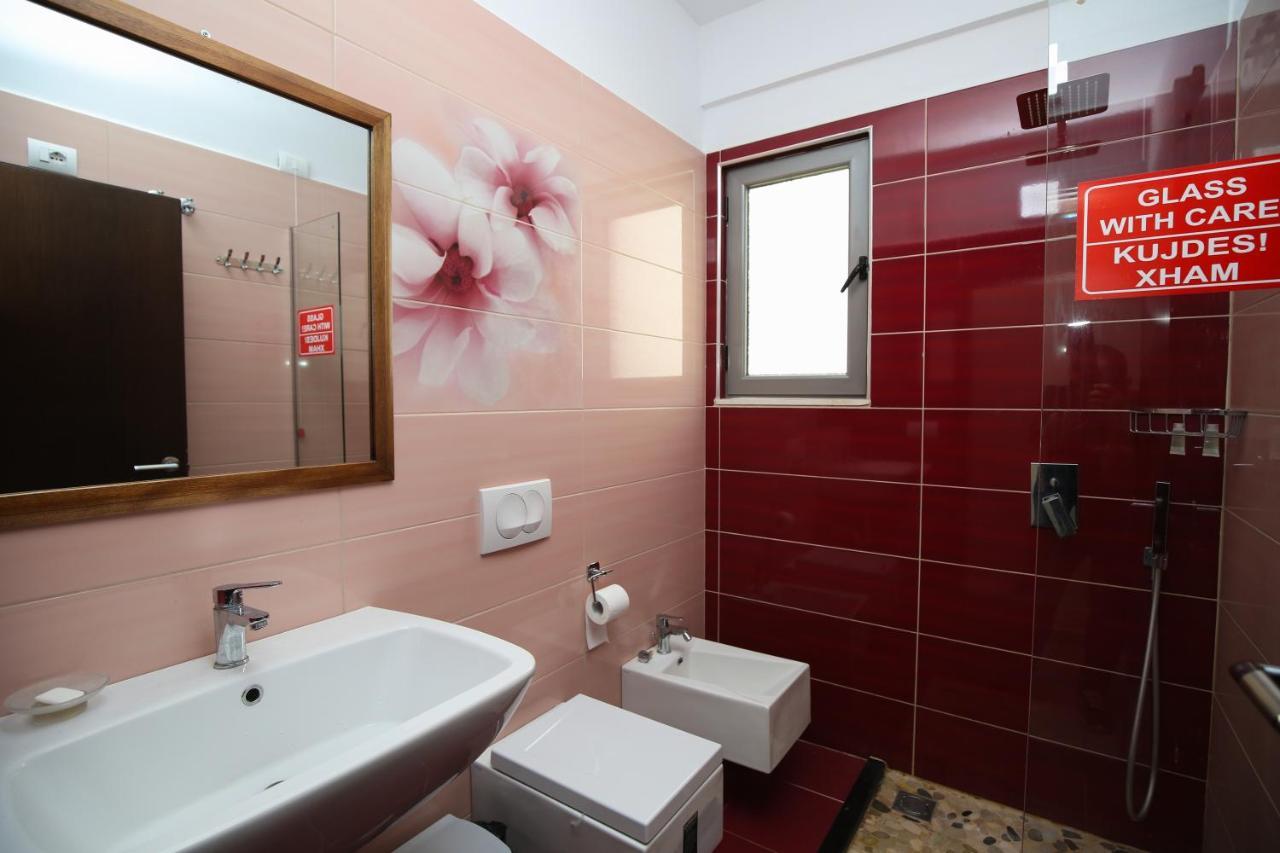 Hotel Summer Stars Vlore Ngoại thất bức ảnh