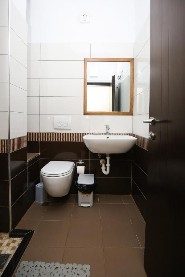 Hotel Summer Stars Vlore Ngoại thất bức ảnh